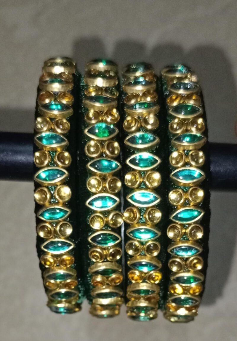 Kundhan Bangles Q2  - 1 Pair
